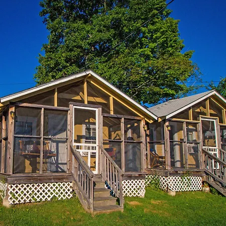 Half Moon Motel & Cottages-3